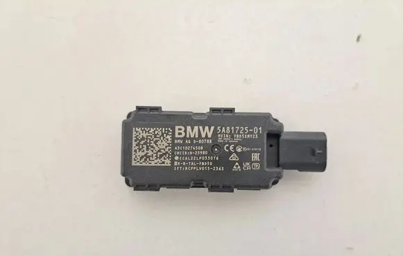 BMW X5 G05 Keyless system antenna 5A81725 5B60518