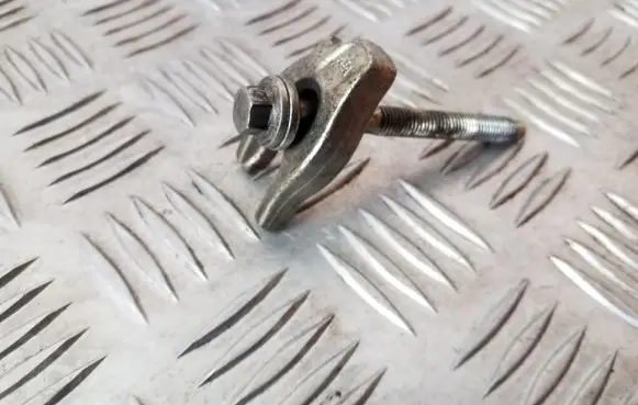 Infiniti EX Fuel Injector clamp holder