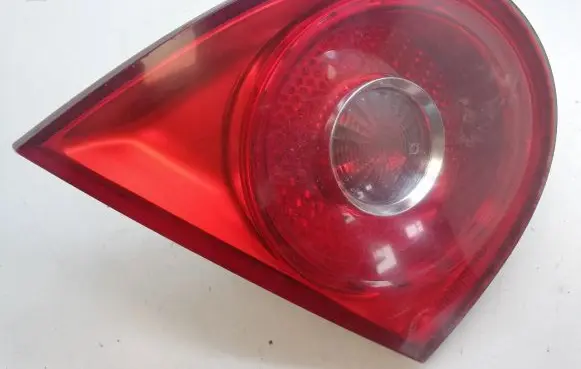 Volkswagen Golf V Tailgate rear/tail lights 1K6945093E