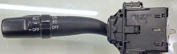 Toyota Avensis T250 Other switches/knobs/shifts 173795