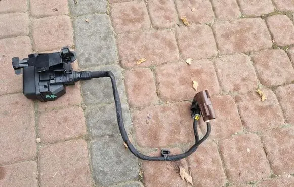 Opel Astra K Relay mounting block 12TYS
