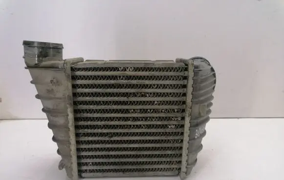 Volkswagen Golf IV Intercooler radiator 1J0145805