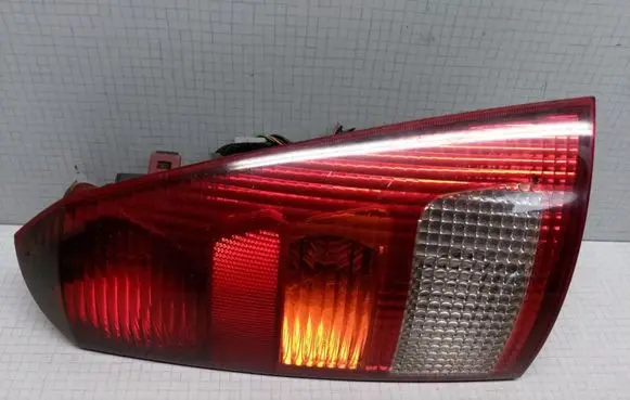 Ford Focus Rear/tail lights XS4X13N004EC