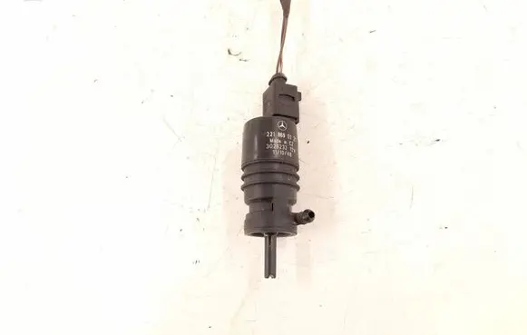 Windshield washer spray nozzle