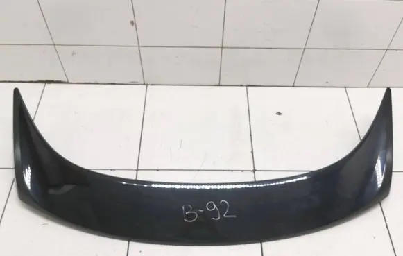 Tailgate/trunk spoiler