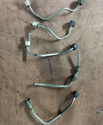 Peugeot 3008 I Fuel injector supply line/pipe 