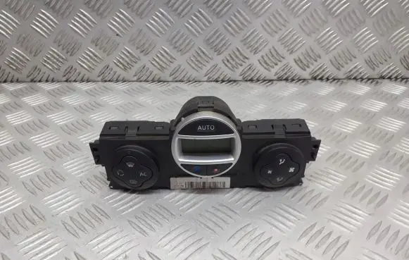Renault Megane II Interior fan control switch 8200413906