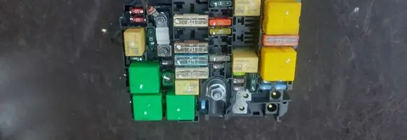 Citroen Berlingo BSM Control unit 9804848480