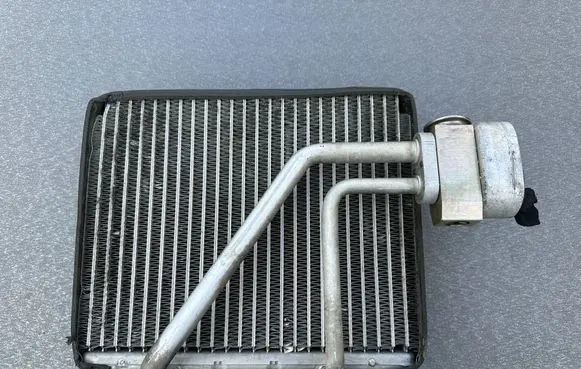 Nissan Patrol Y61 Air conditioning (A/C) air dryer 27280VB000