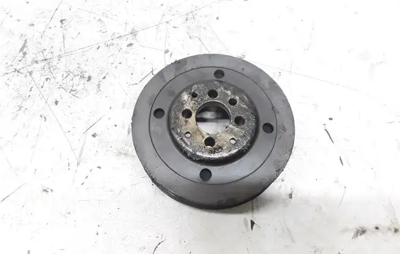 Volkswagen Golf IV Crankshaft pulley 038105243