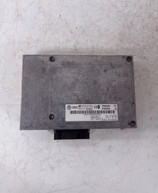 Audi A4 S4 B7 8E 8H Bluetooth control unit module 8P0862335H