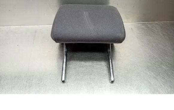 Audi A4 S4 B6 8E 8H Front seat headrest