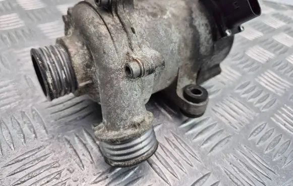 BMW 5 F10 F11 Electric auxiliary coolant/water pump 759771508