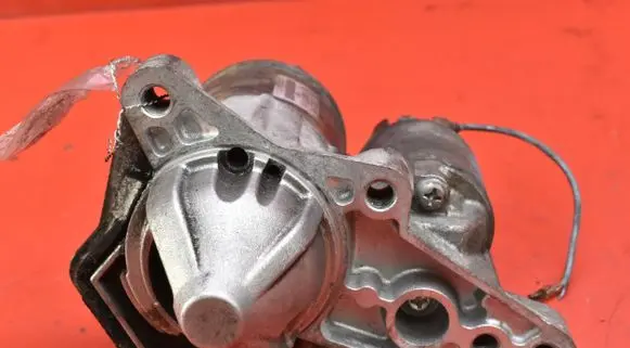 Dacia Dokker Starter motor 233001903R