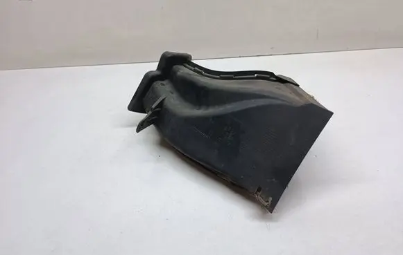 BMW 1 E81 E87 Intercooler air channel guide 7906805 51747906805
