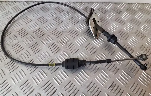 Jeep Cherokee III KJ Gear shift cable linkage 52104320AA