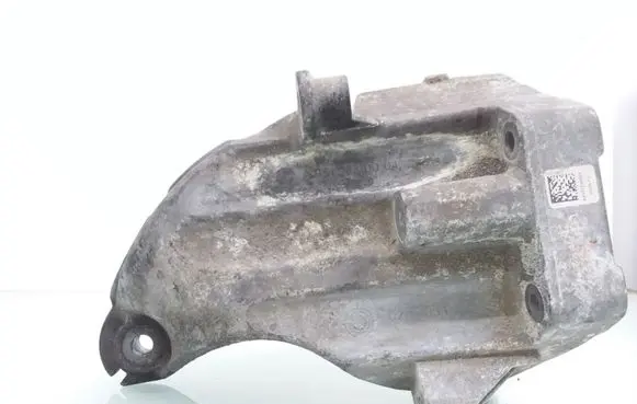 Mercedes-Benz E W212 Engine mounting bracket A6512230004