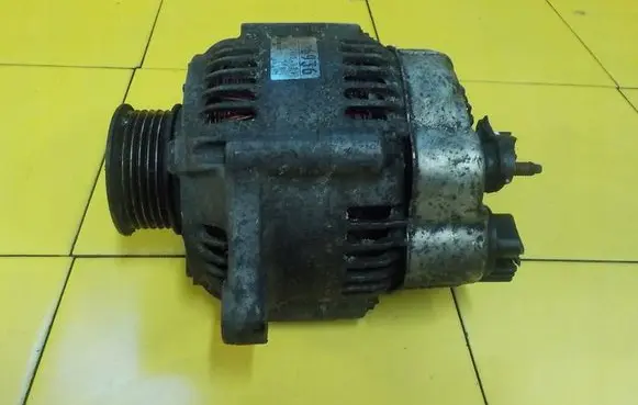 Jeep Cherokee XJ Generator/alternator 1210003490 4SP33 56026936