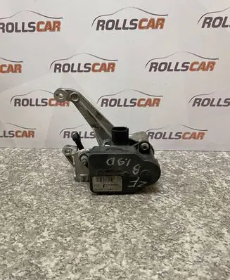 Opel Zafira B Intake manifold valve actuator/motor 55199915