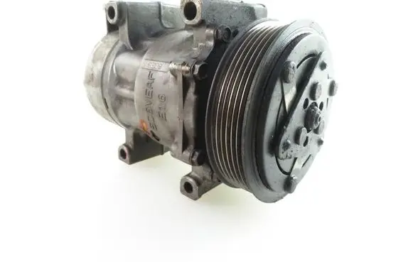 Ford Fiesta Air conditioning (A/C) compressor (pump) 
