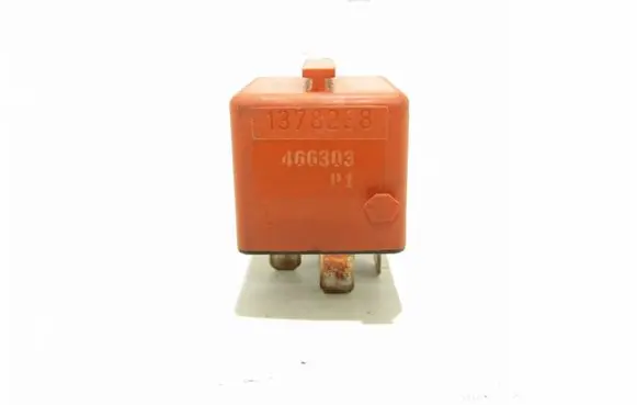 Volkswagen PASSAT B5 Other relay 0332019456
