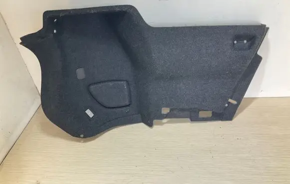 Volvo XC40 Trunk/boot side trim panel 31484938