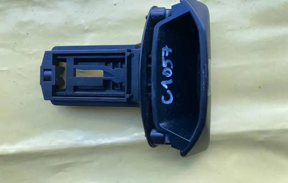 Mercedes-Benz C AMG W204 Hand brake release handle A2044200177