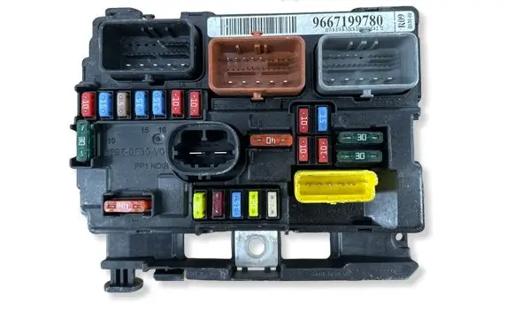 Citroen DS3 BSM Control unit 9667199780