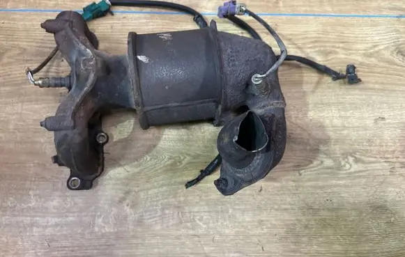 Mazda 2 Catalyst/FAP/DPF particulate filter 1437502 01C055 2A1A01C056