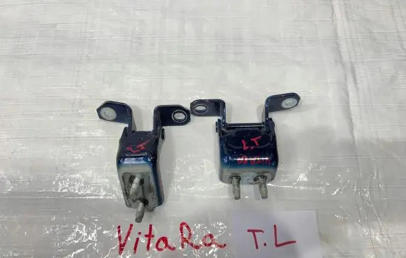 Suzuki Vitara (LY) Rear door hinge set 