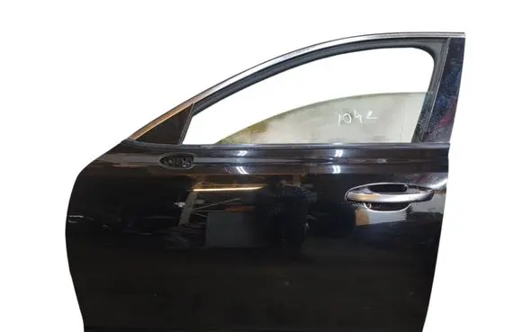 KIA Stinger Front door 