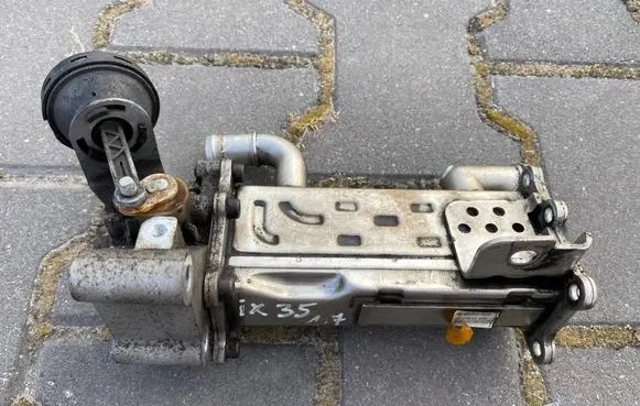 KIA Sportage EGR valve cooler 284202A850 10L24019