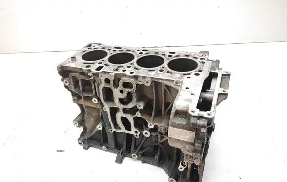 BMW 1 F20 F21 Engine block 7823030 N47D16A
