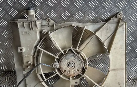 Toyota Yaris Fan set 