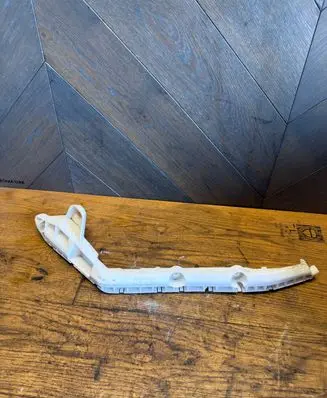 Nissan Leaf I (ZE0) Front bumper mounting bracket