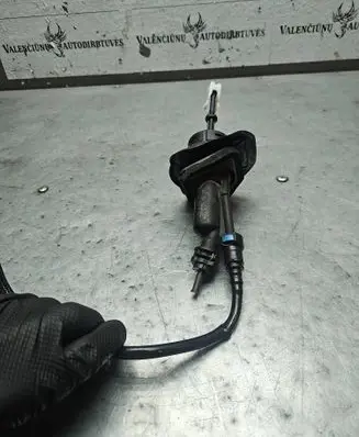 Mazda 3 I Clutch master cylinder 3M517a543af
