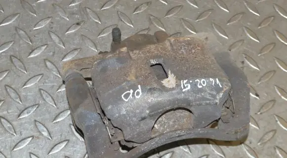 Nissan Qashqai Front brake caliper