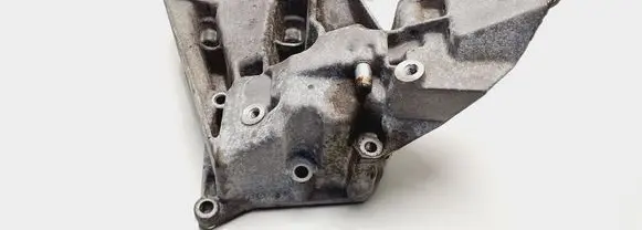 Mercedes-Benz C W203 A/C compressor mount bracket R1112361330