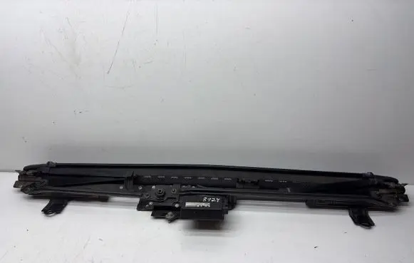 Lexus IS 220D-250-350 Rear door window curtain/sunshade 6435053010 CCD911587 D20060310006