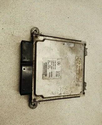 Mercedes-Benz C W204 Engine control unit/module A6519007500 A0064461540 28379539