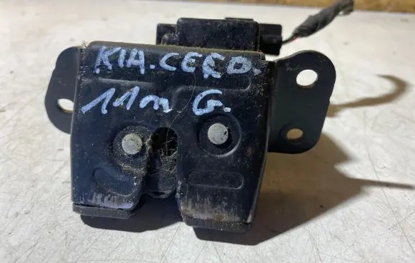 KIA Ceed Tailgate/trunk/boot lock/catch/latch 812301H000