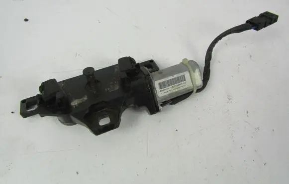 BMW 5 E60 E61 Loading door lock loop/hook striker US712993102