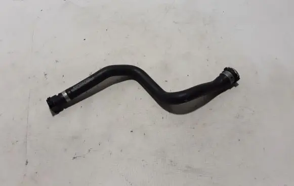 Mercedes-Benz GLC C253 Engine coolant pipe/hose A2535015101