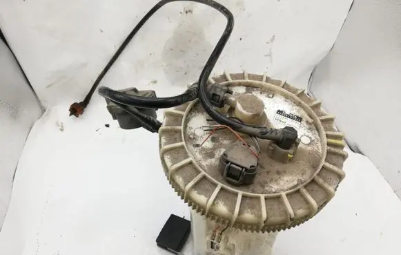 Toyota Prius (NHW20) In-tank fuel pump 7702047041 1019618992