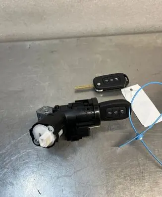 Renault Trafic III (X82) Ignition lock 285916910R