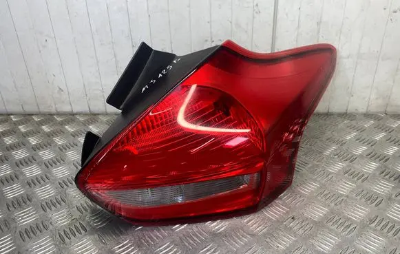 Ford Focus Rear/tail lights F1EB13404CF