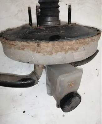 Mazda 626 Brake booster