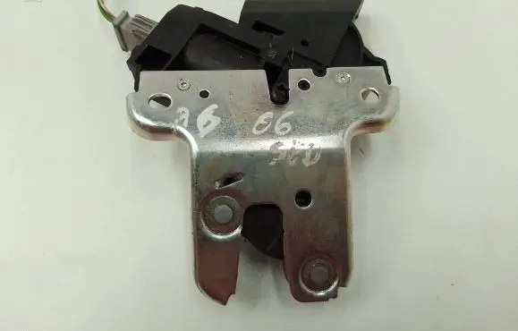 Audi A6 S6 C6 4F Tailgate/trunk/boot lock/catch/latch 4f5827505d