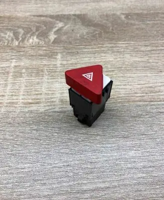 Volkswagen Tiguan Hazard light switch 5M0953509A
