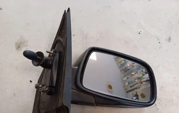 Toyota Yaris Manual wing mirror 